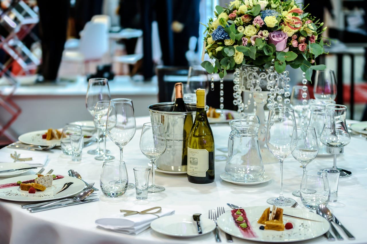 Brampton's Best Restaurants and Bars with a Limo Service