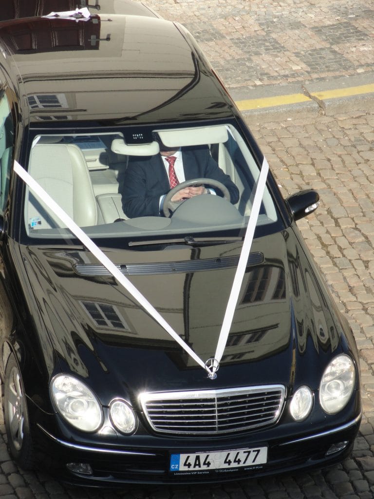 Airport limo service Toronto