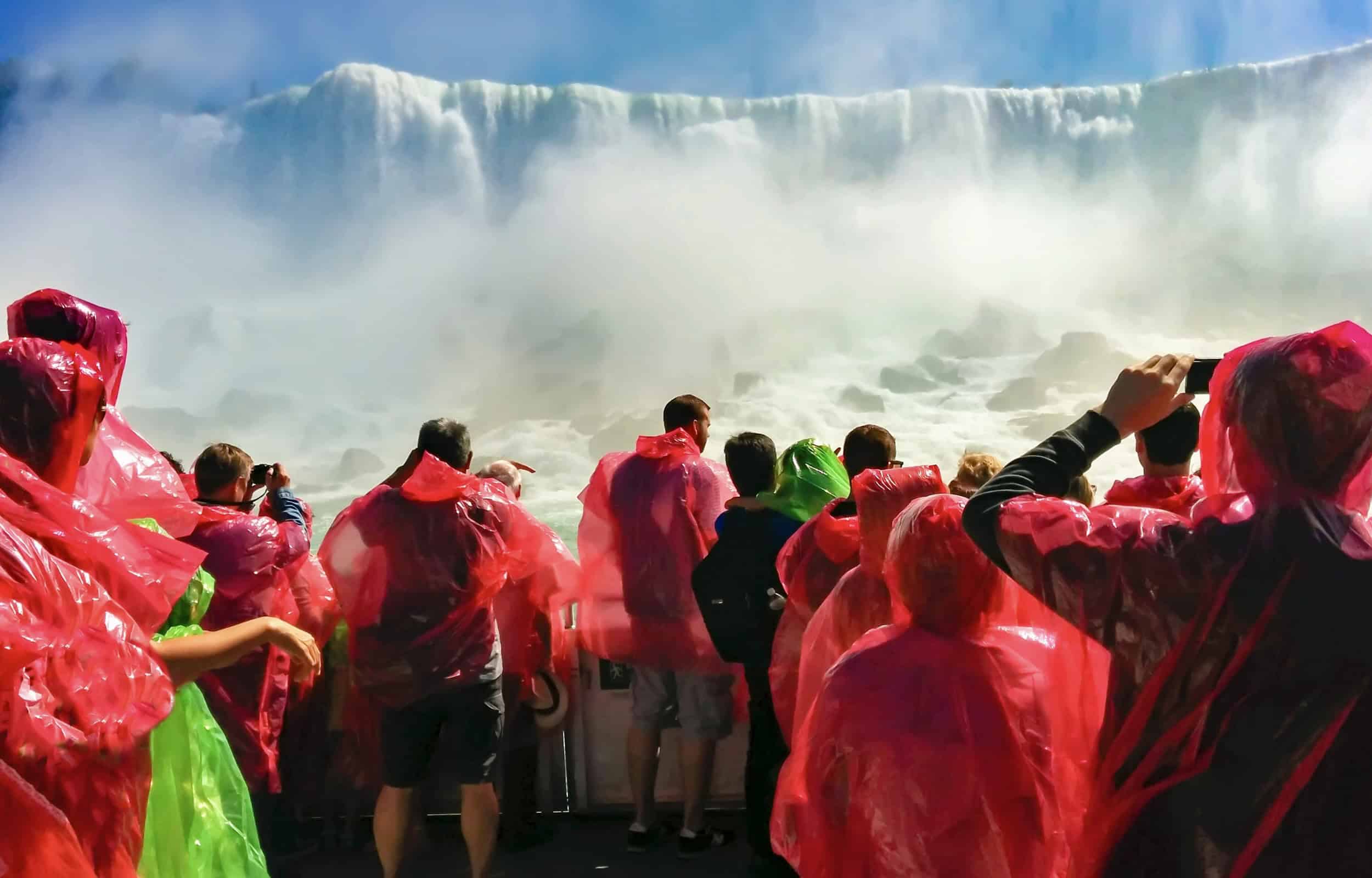 Niagara-Falls-Hornblower-Boat-Cruise